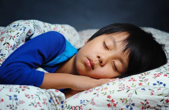 Tiga Langkah Atasi Anak  Sulit  Tidur  Hadila